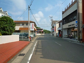 賢島駅前ちょっとした商店街の写真